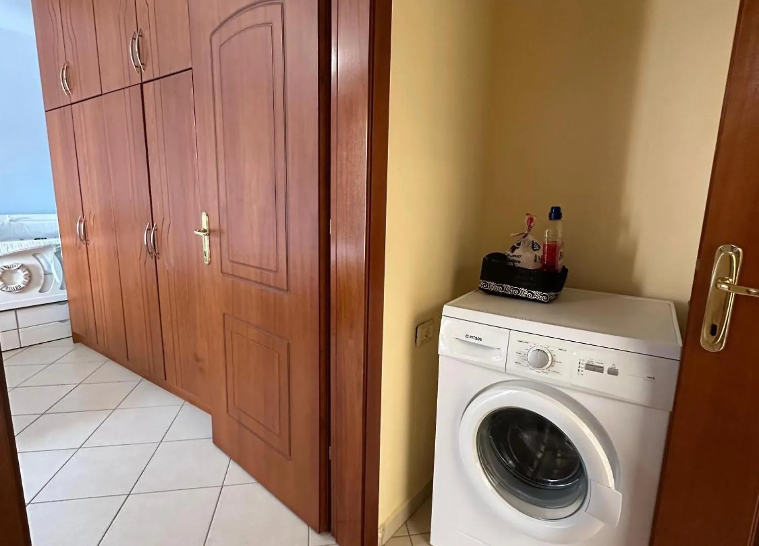 The Tolla'S Apartament Sarandë 0*,  Albania