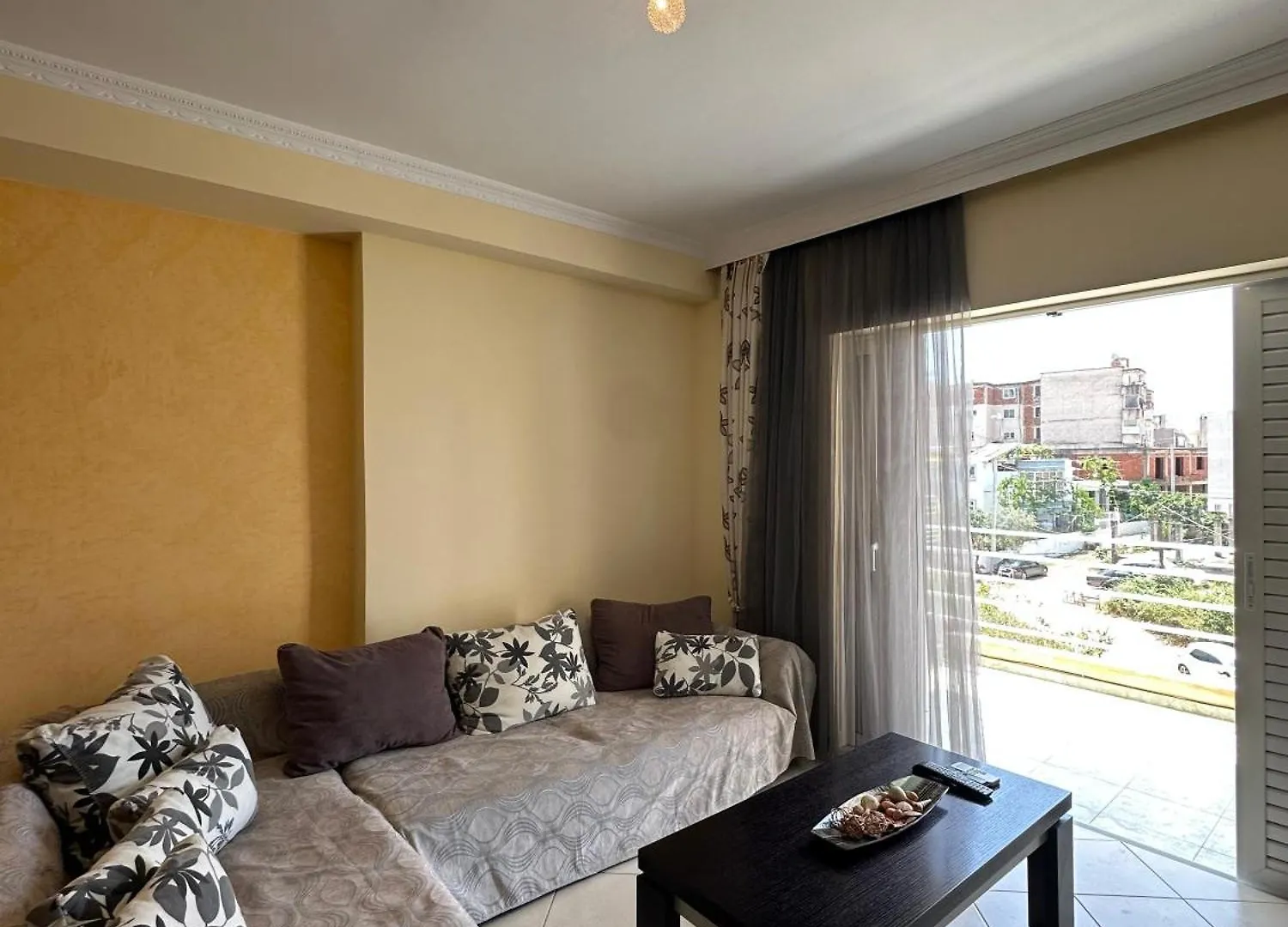 The Tolla'S Apartament Sarandë Appartamento